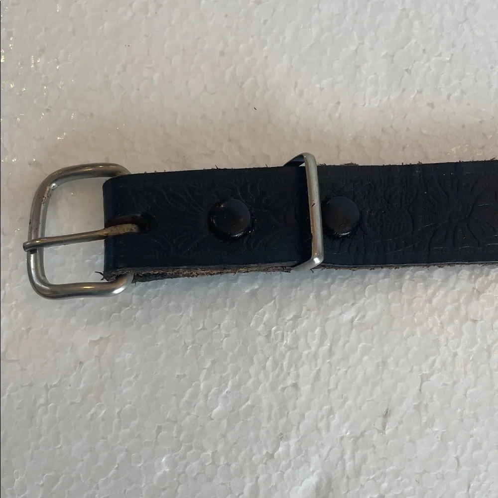 Vintage Y2K Black Leather Belt subtle floral detail Silvertone buckle girls